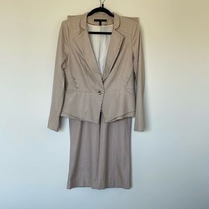 Perfect spring / summer lightweight tan suit